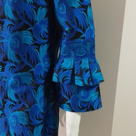 A4 Badgley Mischka 4 blue floral pattern with 2 tiered sleeve - Picture 5 of 10